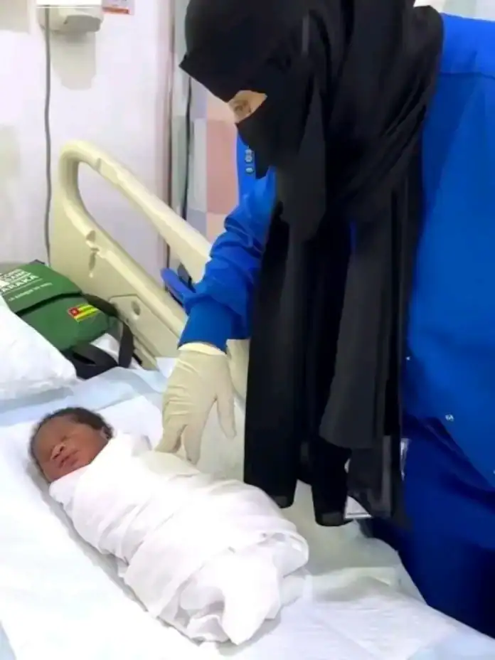 أول ولادة على جبل عرفات في موسم حج 2025 مولود من توغو يُسمى عرفة