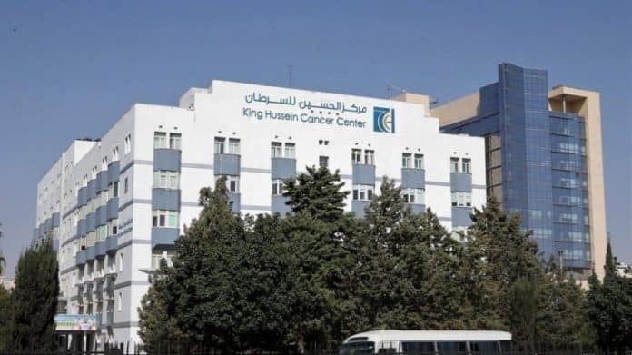 إنجاز طبي جديد لمركز الحسين للسرطان استئصال ورم عنقي نادر ومعقد