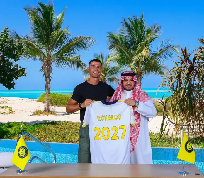 تفاصيل مالية مذهلة في عقد كريستيانو رونالدو الجديد مع النصر السعودي