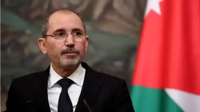 وزير الخارجية أيمن الصفدي يبدأ زيارة عمل إلى باريس