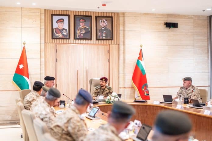 ولي العهد من القيادة العامة حماية الأردن وشعبه أولوية لا تُساوَم