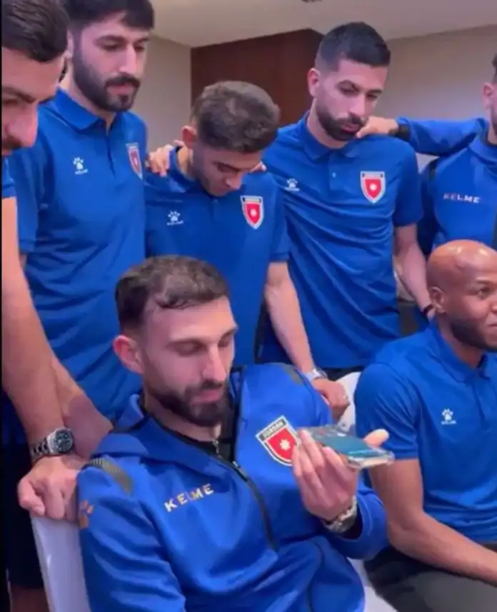 ولي العهد يتواصل مع لاعبي النشامى قبل مواجهة عُمان المرتقبة