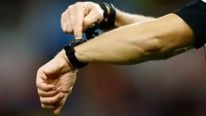 تعيين طاقم حكام مباراة إياب كأس السوبر بين الحسين إربد والوحدات