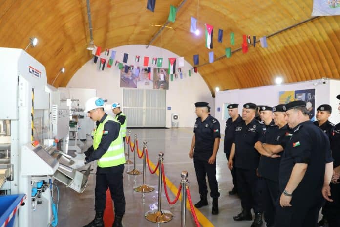 الأمن العام يفتتح مصنع لوحات أرقام المركبات في الموقر