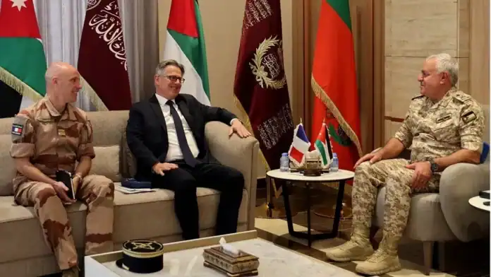 The Chairman of the Joint Chiefs of Staff receives the French Ambassador to Amman.