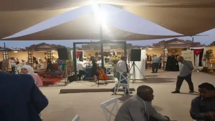 وزير الثقافة يفتتح جناح السفارات في مهرجان جرش بمشاركة 8 دول