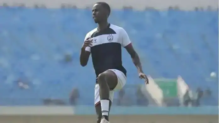 الحسين إربد يضم السنغالي لاتير فال استعدادًا للموسم الجديد