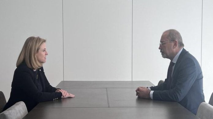 الصفدي يعقد مباحثات موسعة مع وزيرة الخارجية النمساوية في بروكسل