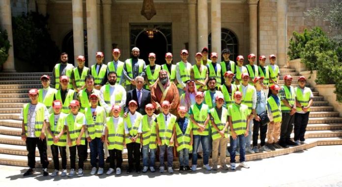 العيسوي يلتقي طلبة مبادرة خمسين حافظ من المركز الثقافي الإسلامي بجامعة العرب