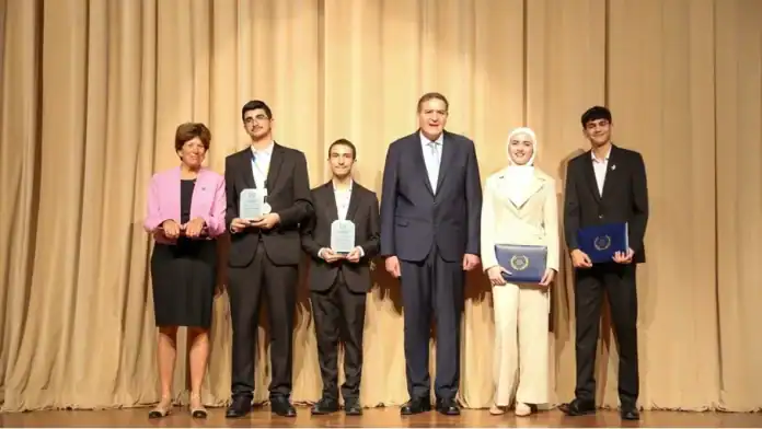 تكريم الطلبة الأردنيين الفائزين في الأولمبياد الدولي للعلوم والتكنولوجيا النووية