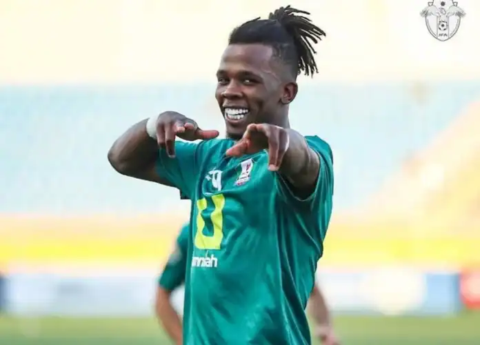 الميناء العراقي يضم المهاجم الأردني محمد أبو رزق 