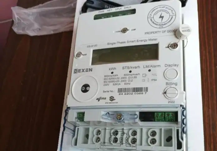 تركيب 84% من العدادات الذكية وتمويل 865 سخانًا شمسيًا في الأردن