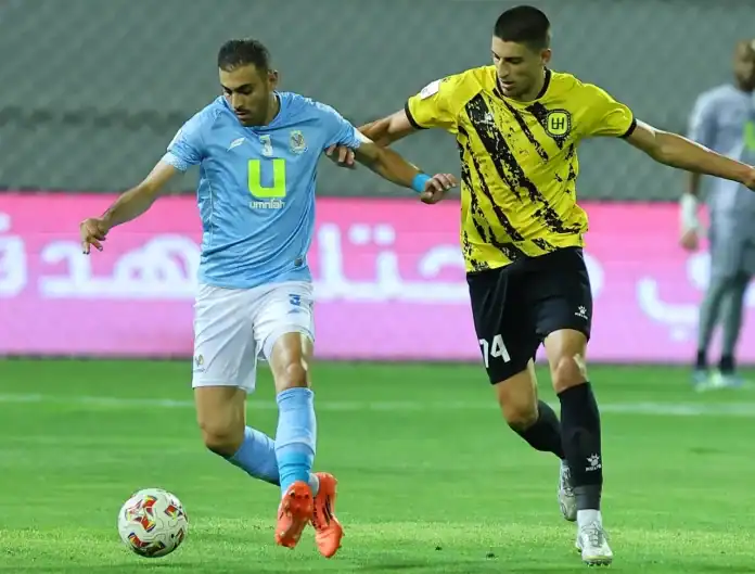 تعادل مثير بين الحسين إربد والفيصلي في الدوري الأردني