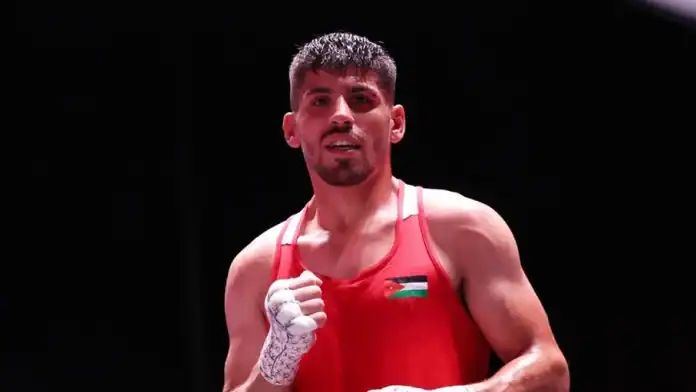 عشيش يضمن ميدالية للأردن في بطولة العالم للملاكمة