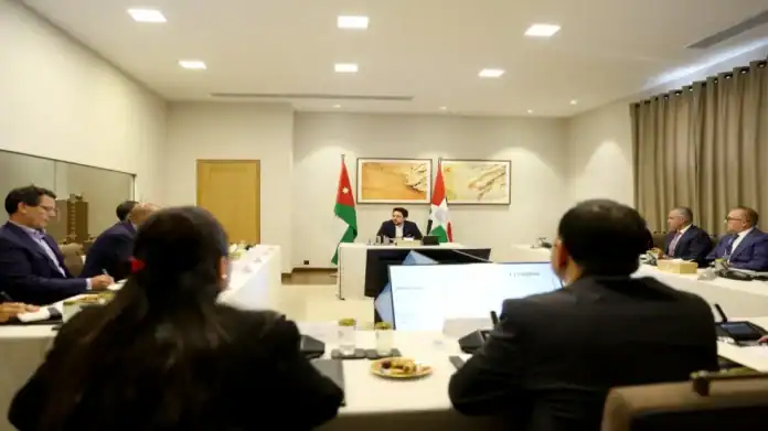 ولي العهد الأردني يوجه باستخدام التكنولوجيا لمعالجة الازدحامات المرورية