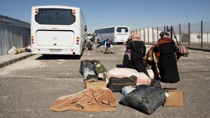 وزارة الداخلية: عودة 150,400 لاجئ سوري طوعًا من الأردن إلى سوريا