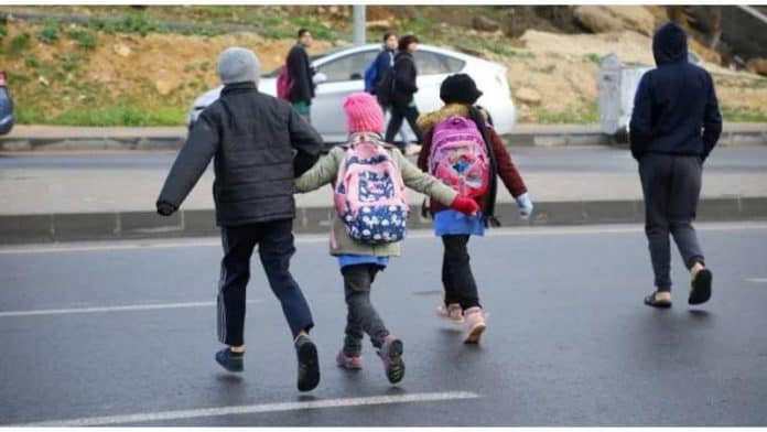 التربية: تعديل دوام المدارس الحكومية من الأحد بسبب تأخر شروق الشمس