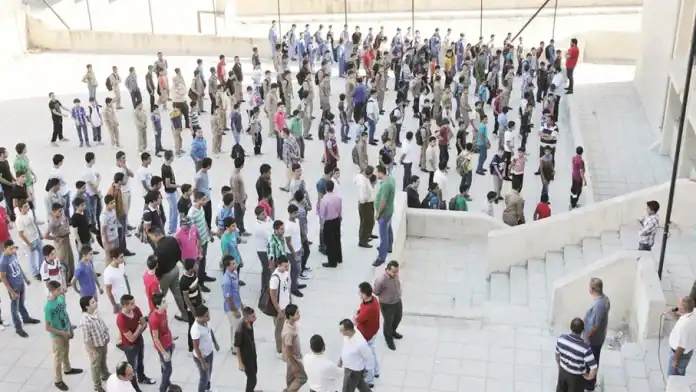 التعليم يواجه تحدياً مصيراً.. مؤشرات الأداء تكشف عن مشكلات هيكلية تهدد جودة النتائج