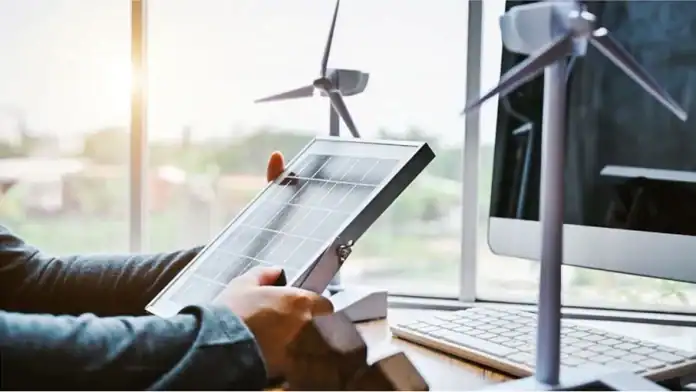 الأردن يعزّز مكانته الإقليمية في الطاقة النظيفة رغم التحديات