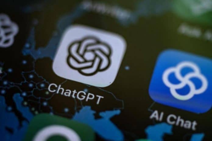 دراسة تكشف: مساعدو الذكاء الاصطناعي الرائدون يشوهون الأخبار في نحو نصف الردود