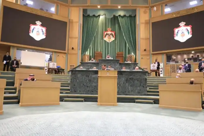 التعليم يتصدر قائمة الأسئلة النيابية بنسبة 14% وفق 