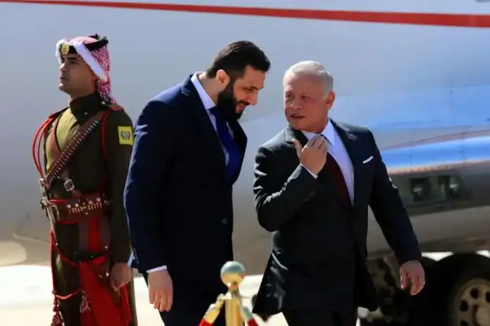 الملك يبرق مهنئاً الرئيس السوري بذكرى 