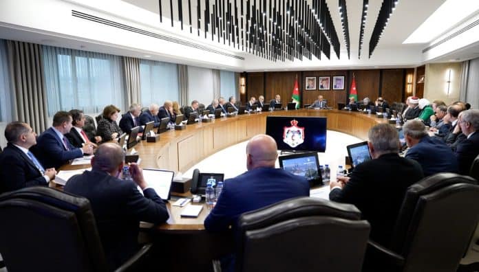 قرارات حكومية شاملة: تنظيم الأراضي، تسهيلات ضريبية، وتعليمات جديدة لتأجيل خدمة العلم للمغتربين