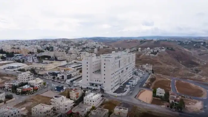 مستشفى الأميرة بسمة الجديد يدشن حقبة طبية جديدة بتقنيات الذكاء الاصطناعي