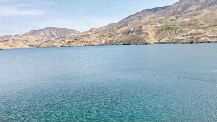 سد الموجب يفيض مجدداً للمرة الثانية في غضون أسبوعين