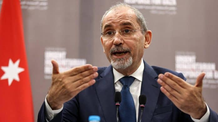 وزراء خارجية عرب يبحثون في ليوبليانا تطورات الأوضاع في غزة