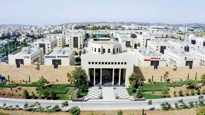 شراكة استراتيجية لتطوير أبراج تجارية حديثة في مجمع الملك الحسين للأعمال
