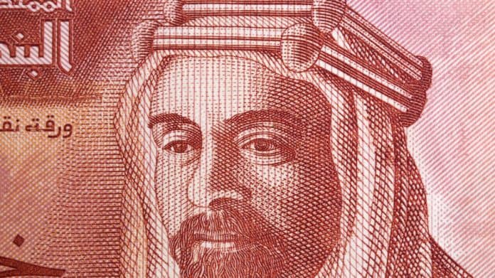 إصدار أوراق نقدية جديدة من فئة 5 دنانير بتواقيع محدثة في الأردن