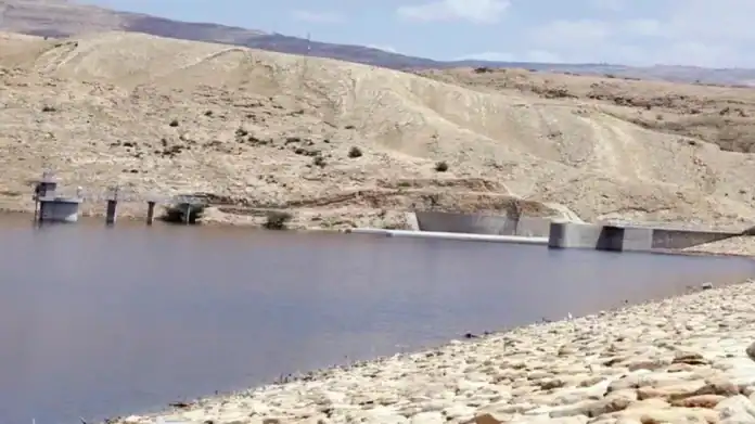 خطة شاملة للحصاد المائي تشمل 40 موقعاً لتعزيز الأمن المائي