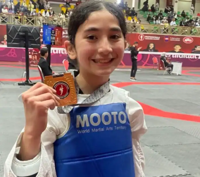 تألق رياضي: نور الشخانبة تتوج بذهبية بطولة المحترفين للتايكواندو