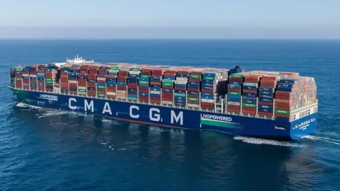 تقليص حركة الملاحة في مضيق هرمز إلى 15 سفينة يومياً بموجب الهدنة