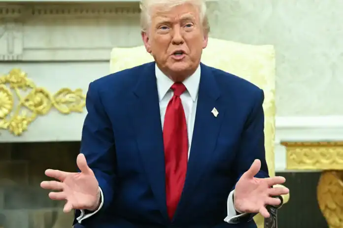 تصريحات ترمب حول قرب انتهاء الصراع مع إيران وفتح مضيق هرمز