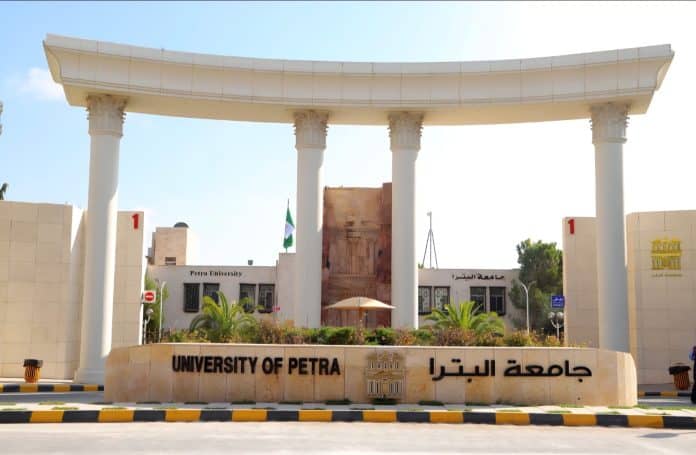 إنجاز جديد لجامعة البترا بدخولها ضمن قائمة أفضل 500 جامعة آسيوية في تصنيف 