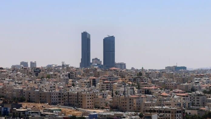 تحولات حالة الطقس في الأردن: من البرودة الشتوية إلى الدفء الربيعي