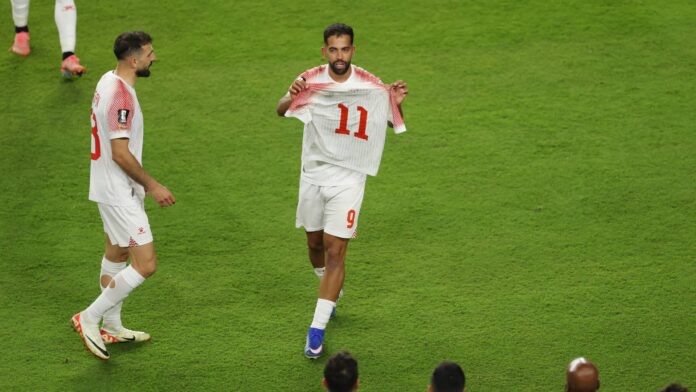 اختيار علي علوان كأفضل لاعب في مواجهة الأردن والنمسا