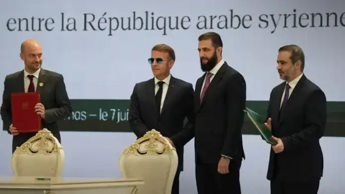 الشرع يؤكد لماكرون دور سوريا المحوري في حركة التجارة العالمية
