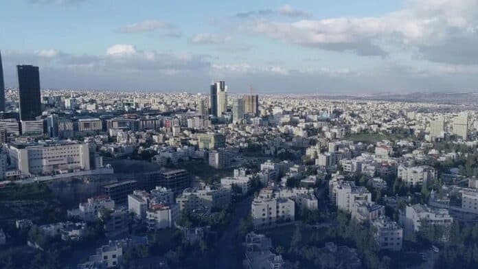 أجواء باردة وغيوم فوق مناطق في الأردن مع توقع هطول أمطار محلية