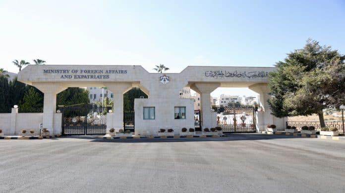 عبيدات يخلف الحمود ممثلاً دائماً للأردن في الأمم المتحدة بنيويورك