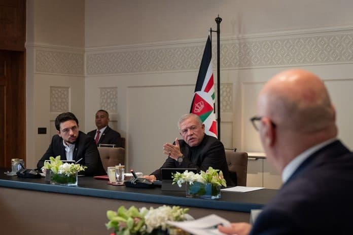 الملك: ضرورة أن يتضمن البرنامج التنفيذي الحكومي مبادرات نوعية تحدث أثراً في حياة المواطنين