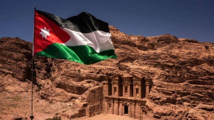 وزير الثقافة: 