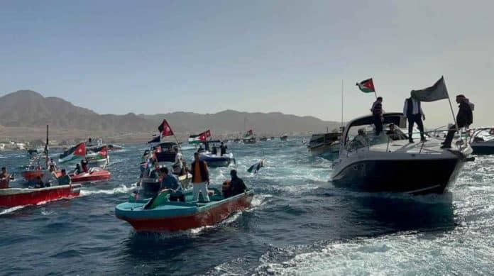 كرنفال بحري في العقبة احتفاءً بالملك