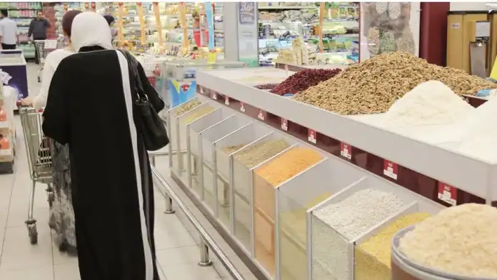 انتعاش مبكر في الأسواق استعداداً لشهر رمضان وتخفيضات واسعة