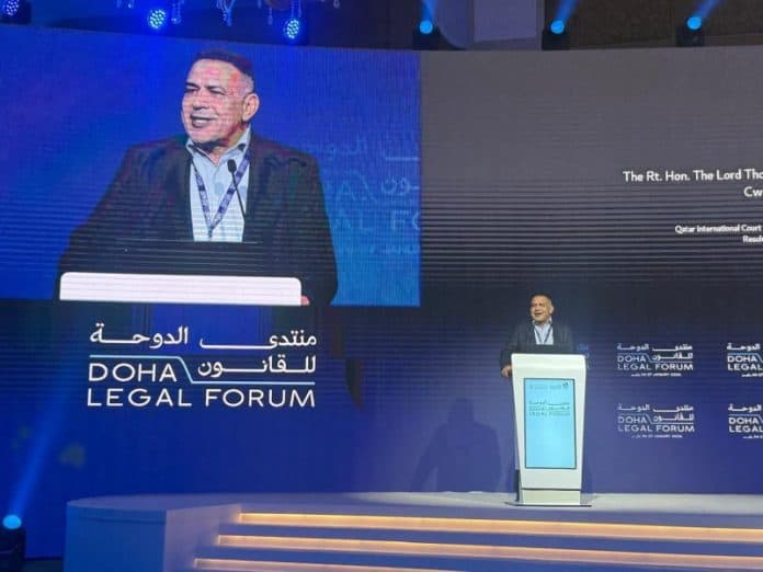 الطراونة يستعرض في الدوحة مستقبل وتحديات الشراكة بين القطاعين العام والخاص