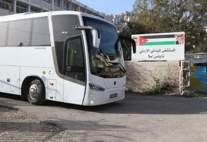 وصول دفعة جديدة من الطاقم الطبي إلى نابلس