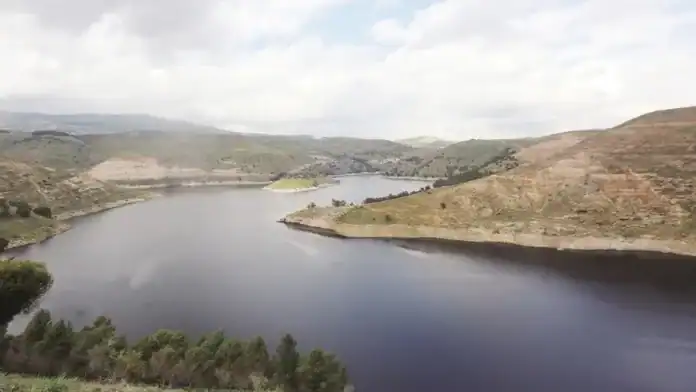 تحذير رسمي من فيضان مرتقب لسد الملك طلال