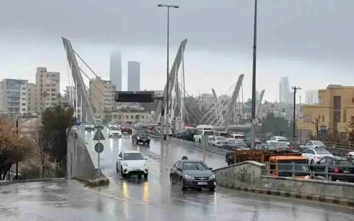 أجواء شتوية وتحذيرات من السيول في الأردن خلال عطلة عيد الفطر